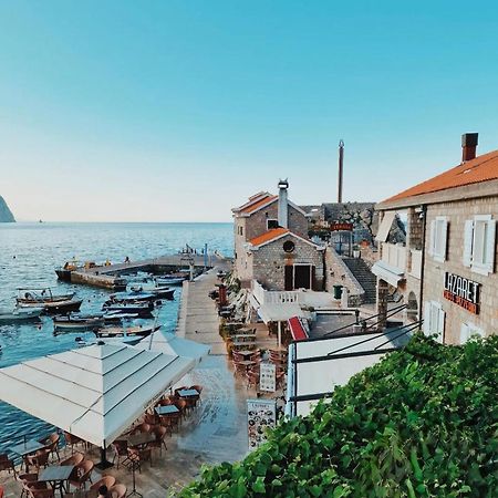 Apartments First Line Petrovac Exteriér fotografie