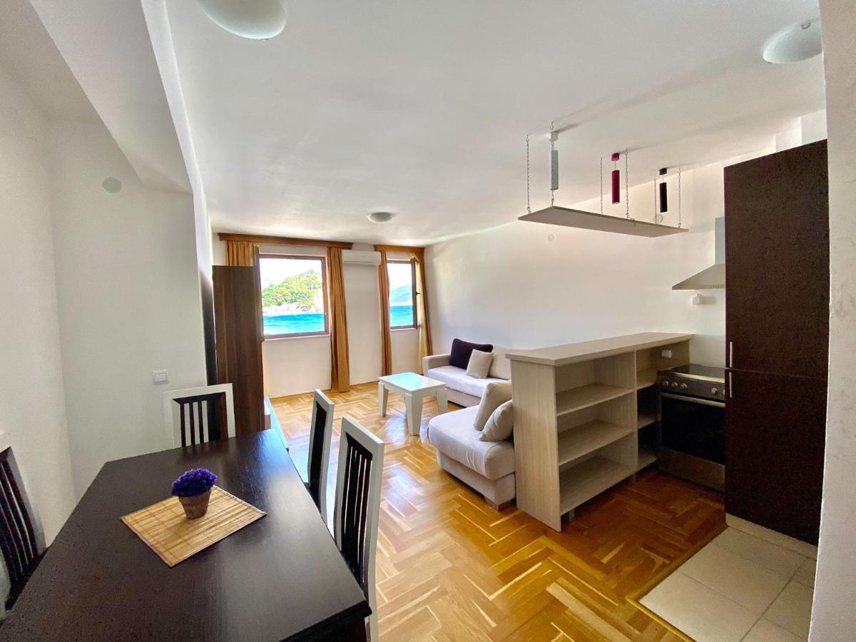Apartments First Line Petrovac Exteriér fotografie