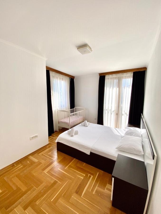 Apartments First Line Petrovac Exteriér fotografie