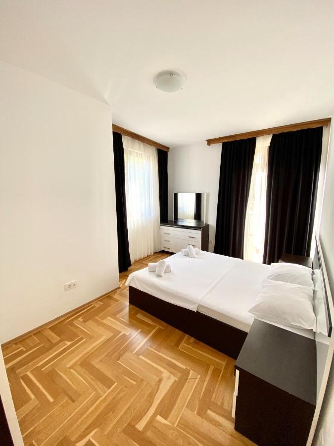 Apartments First Line Petrovac Exteriér fotografie