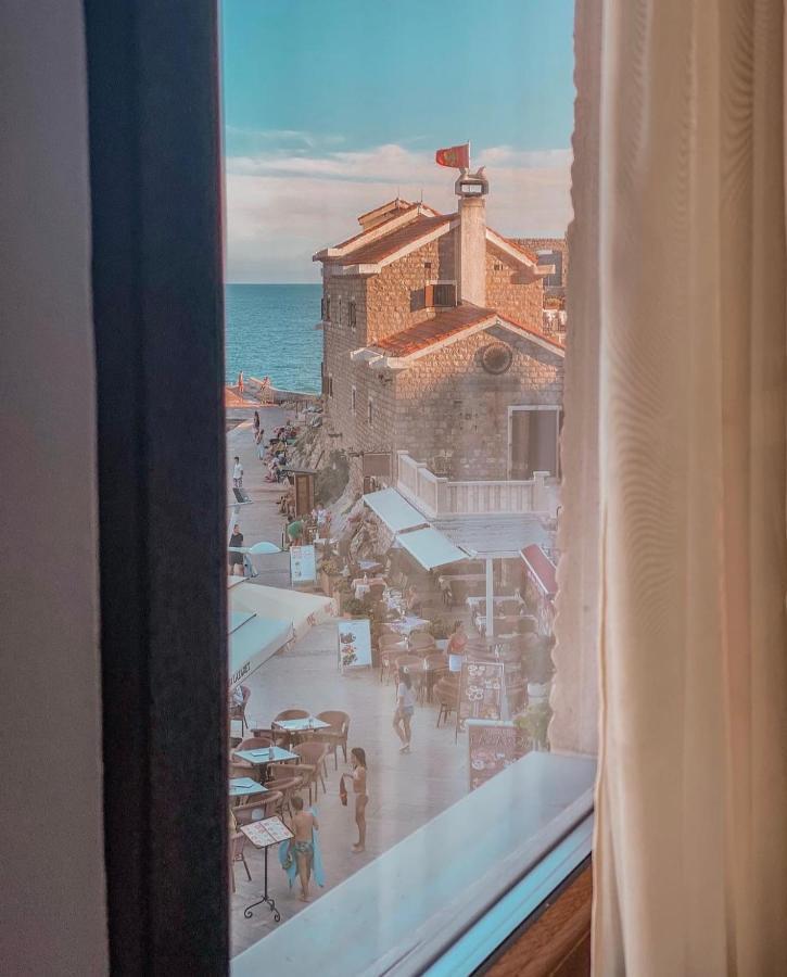 Apartments First Line Petrovac Exteriér fotografie
