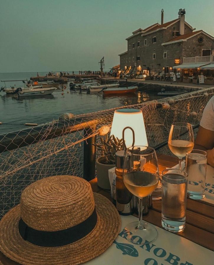 Apartments First Line Petrovac Exteriér fotografie