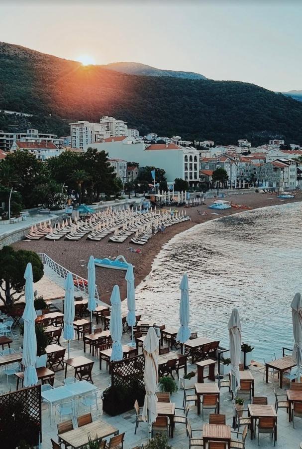 Apartments First Line Petrovac Exteriér fotografie